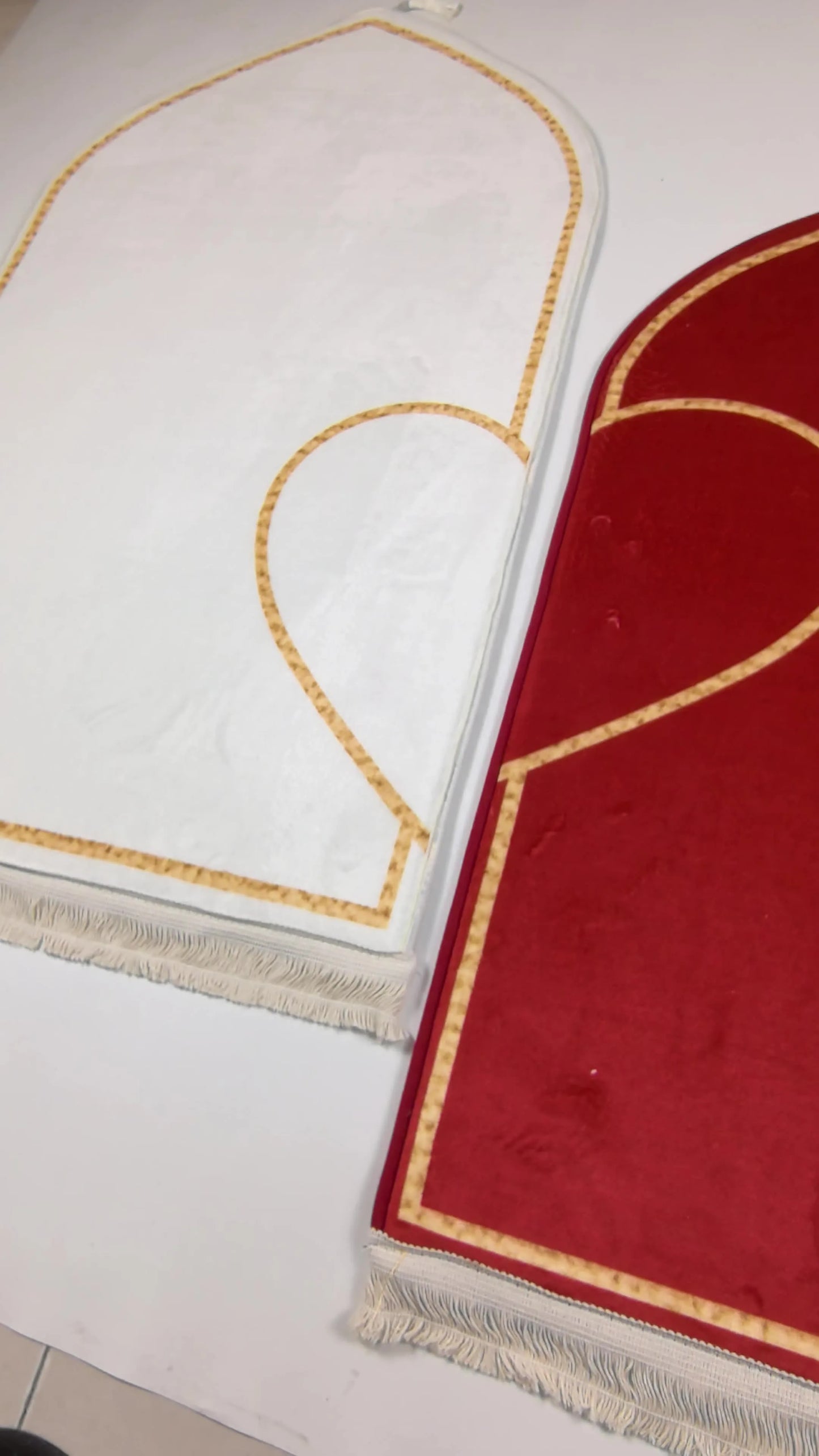 Set of 2 Prayer Mats (Sajadah) Couple Heart